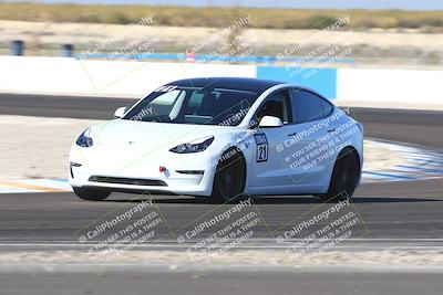 media/Nov-08-2025-Speed Ventures (Sat) [[1c7a6332f5]]/TC B/Session 3 (Turn 1)/